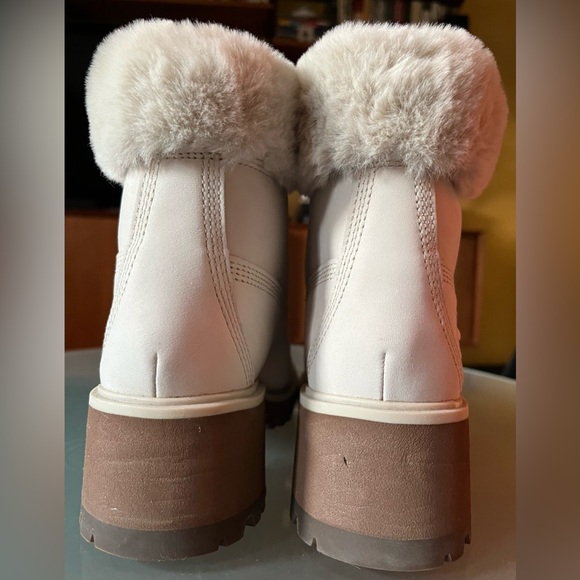 SOLD elsewhere - $140 Timberland Kinsley 6” White Leather Fur Boot sz 7 Cream - Picture 3 of 9